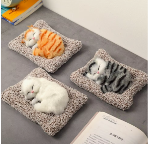 Котик спящий, на коврике, 12*18см, с косточками, мягк. муз. (бат. в комп.)