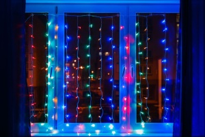 яяя Гирлянда Штора, 1,5*1,5м 160LED, разноцв., белый провод
